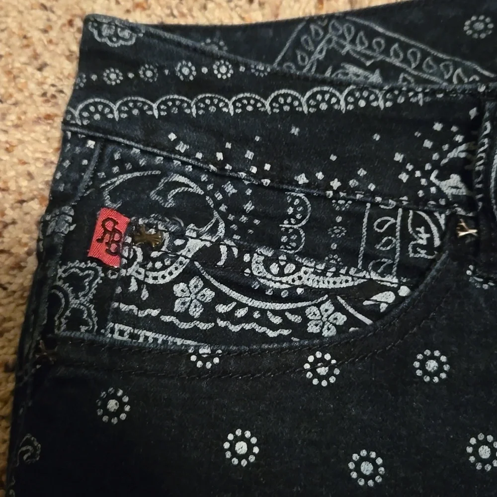 Royal Bones Print Blue Jeans Womens Size 13 Nice - Picture 7 of 7